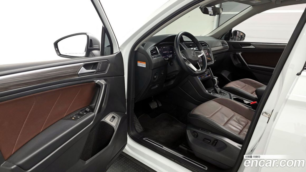 Volkswagen Tiguan 2.0 TSI Prestige, 2023