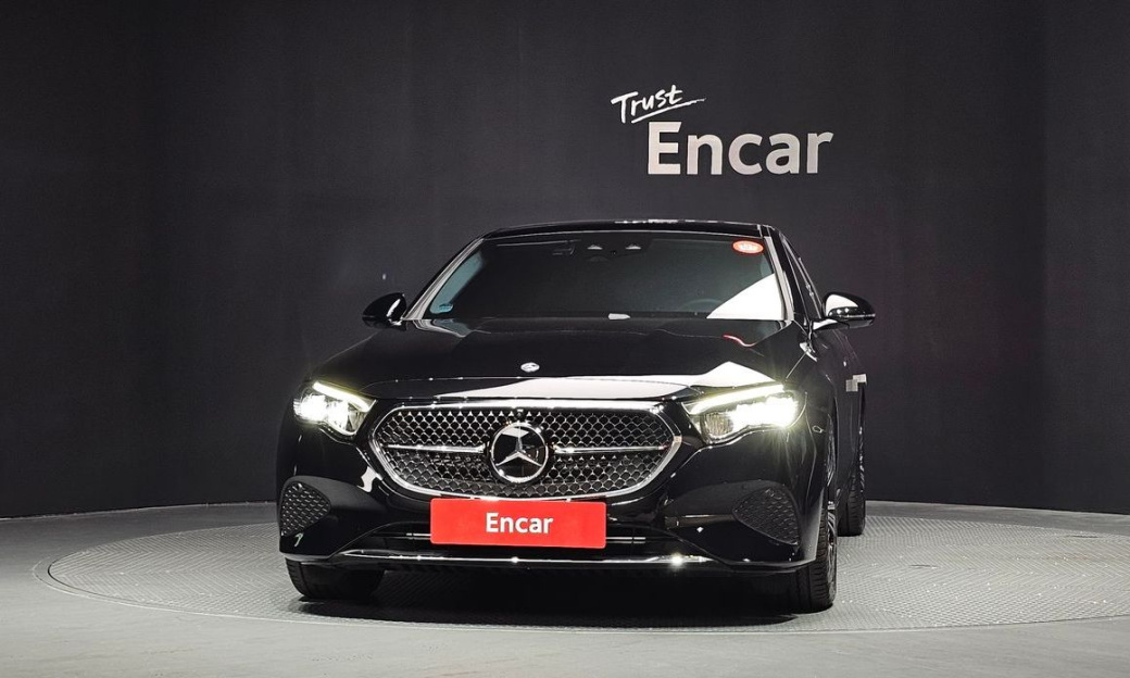 Mercedes-Benz E-Class E200 Avantgarde, 2025