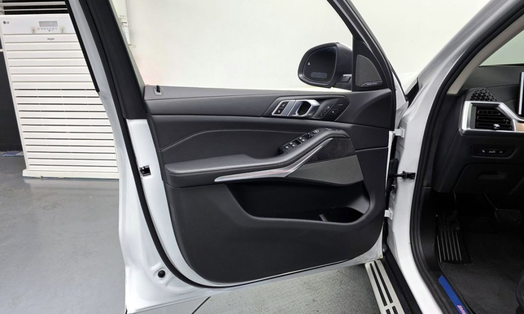 BMW X5 xDrive 40i xLine, 2025