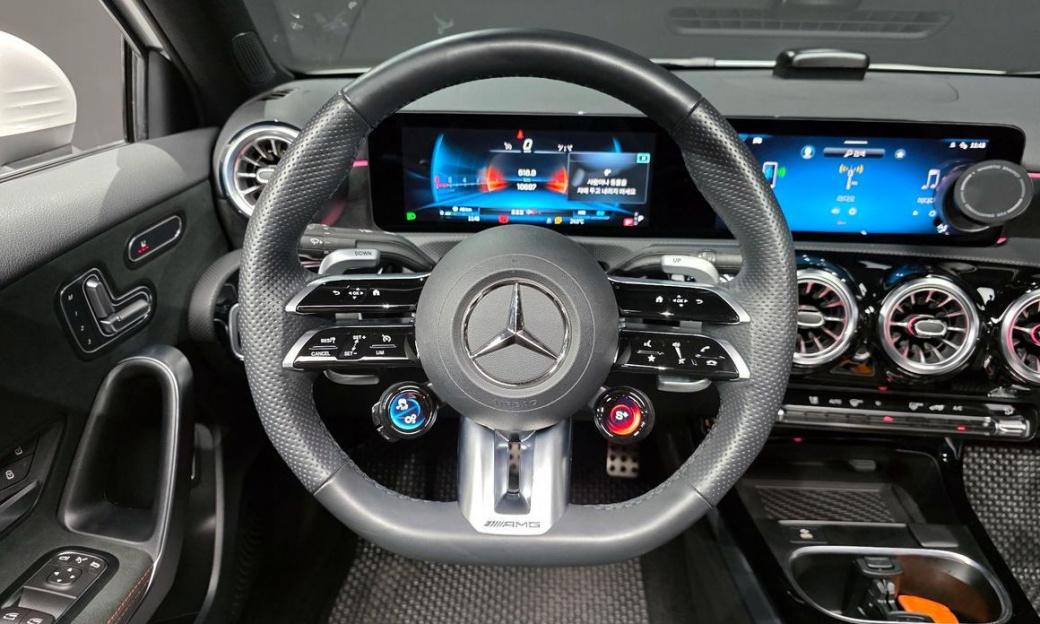 Mercedes-Benz A-Class AMG A35 4MATIC Sedan, 2024