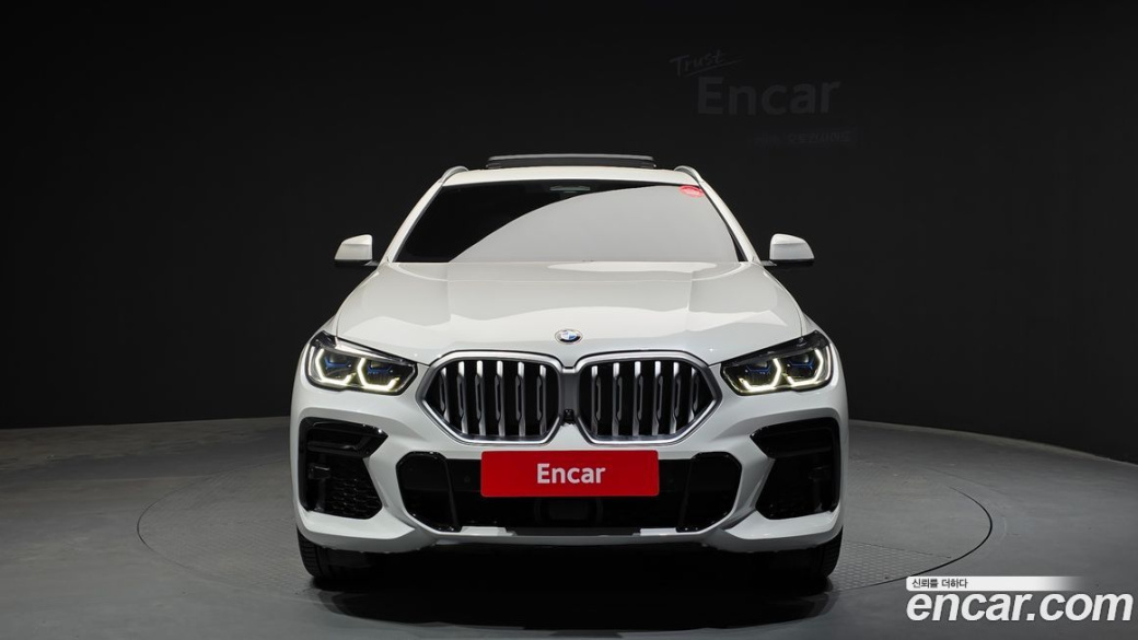 BMW X6 xDrive40i M Sport, 2023