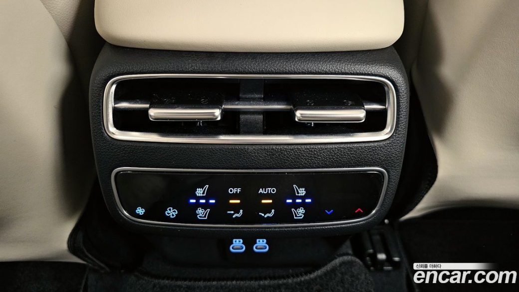 Genesis GV70 2.5T Gasoline 2WD, 2025