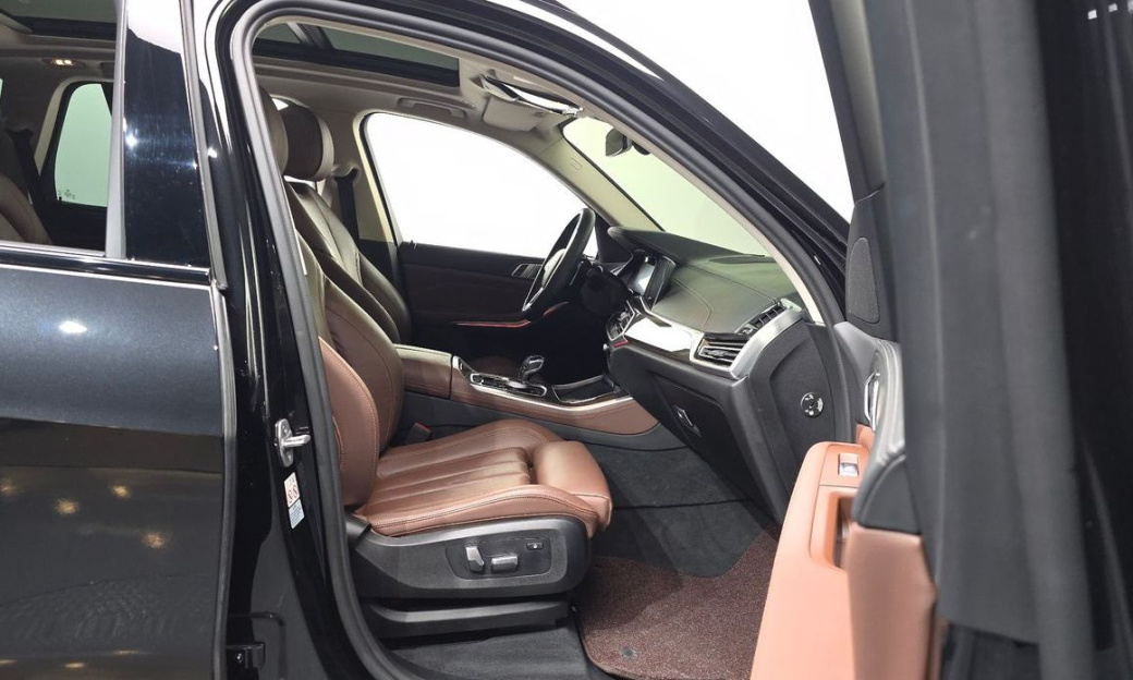 BMW X5 xDrive 40i xLine, 2022