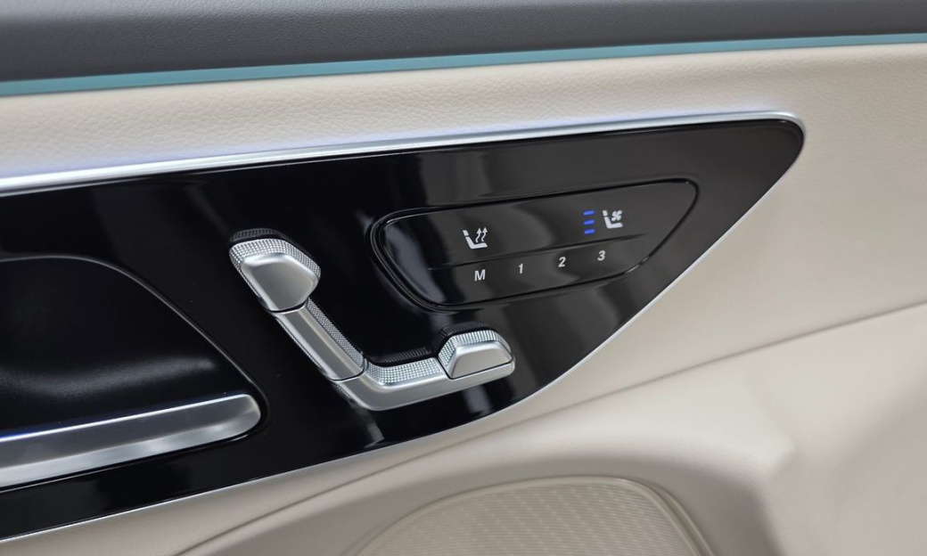 Mercedes-Benz E-Class E220d 4MATIC Exclusive, 2024