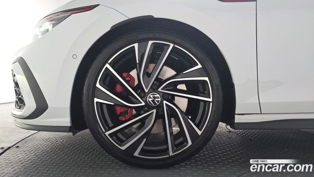 Volkswagen Golf 2.0 GTI, 2023