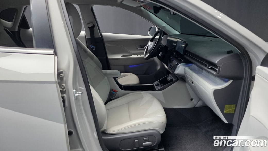 Hyundai Kona Gasoline 2.0 2WD, 2023