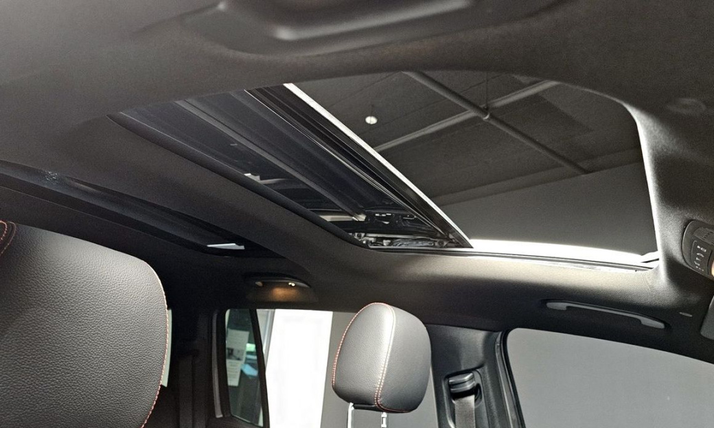 Mercedes-Benz GLB-Class GLB250 4MATIC, 2023
