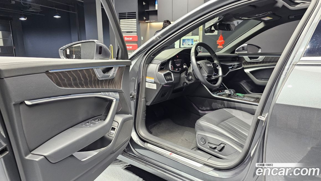 Audi A6 45 TFSI Quattro Premium, 2023