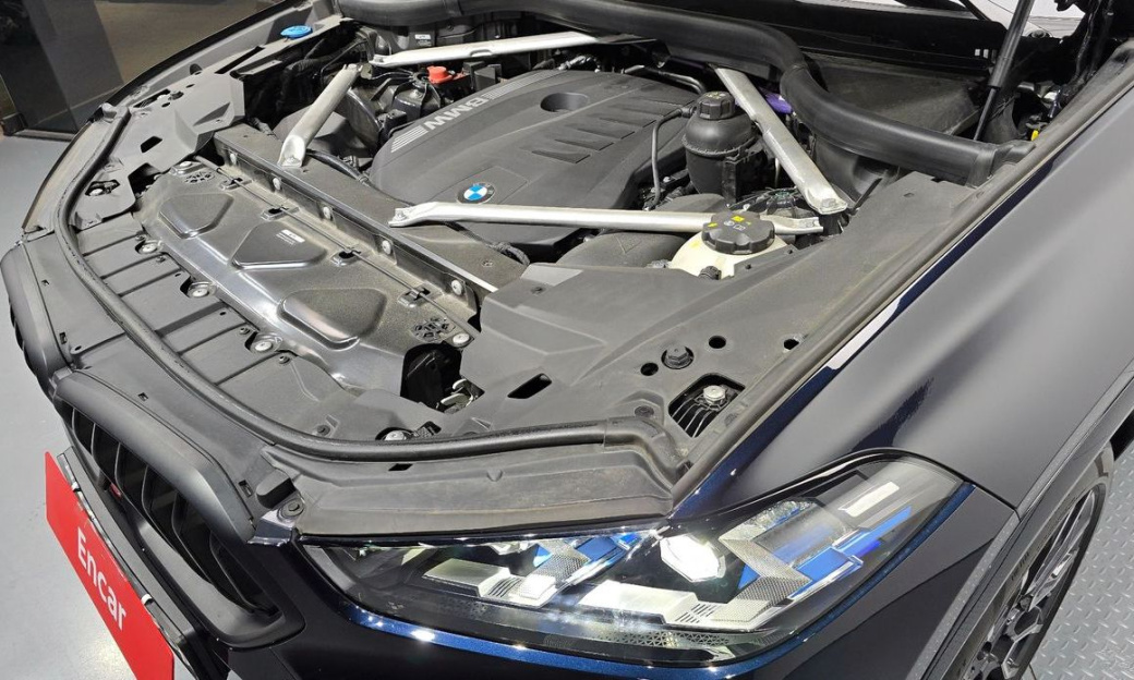 BMW X6 xDrive40i M Sport, 2024