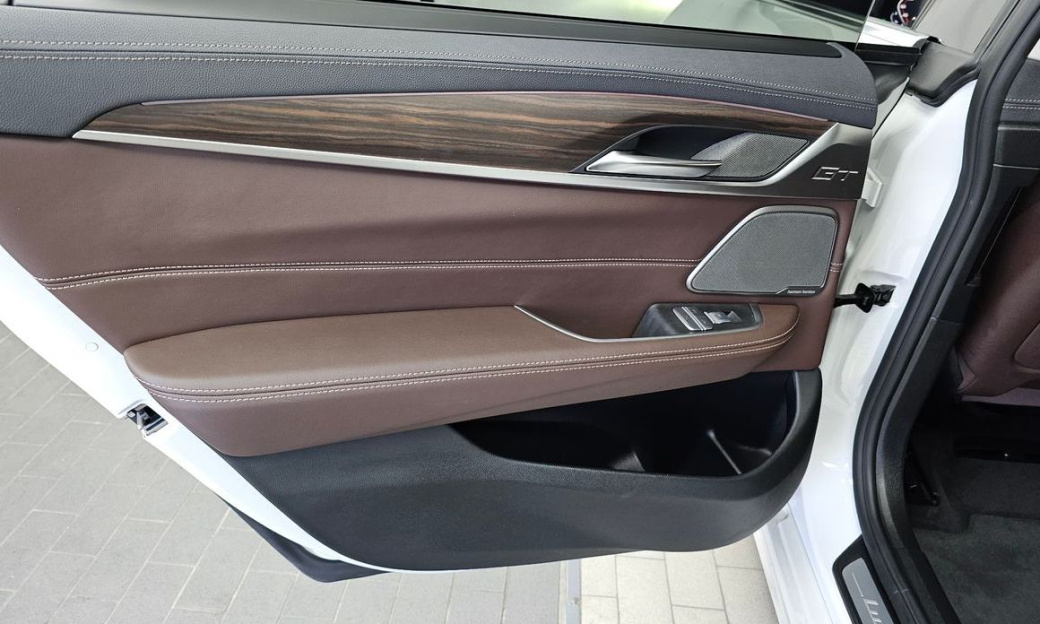 BMW Gran Turismo 620d Luxury, 2024