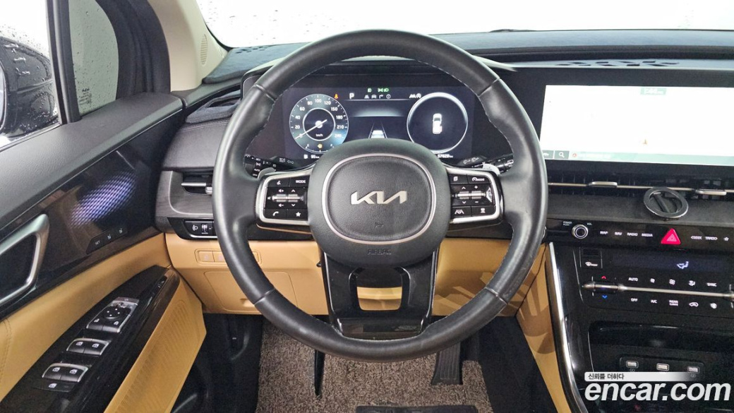 Kia Carnival 9-Seater Signature, 2023