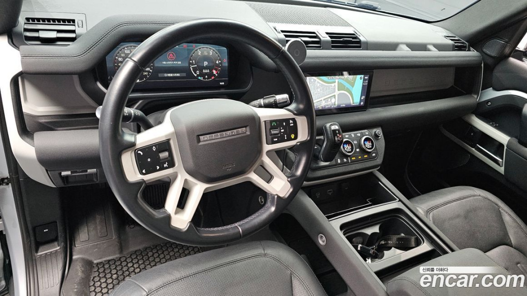 Land Rover Defender 90 D250 SE, 2022