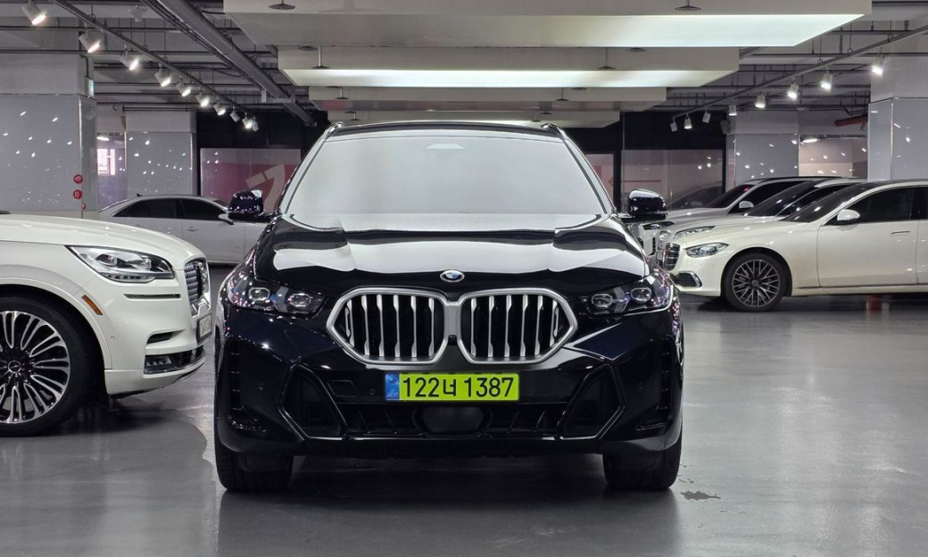 BMW X6 xDrive40i M Sport, 2025