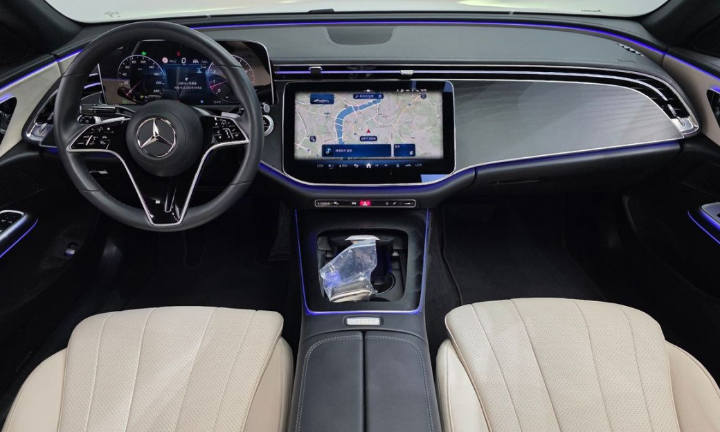 Mercedes-Benz E-Class E200 Avantgarde, 2024