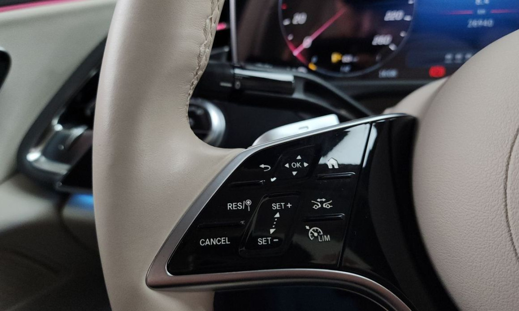 Mercedes-Benz E-Class E220d 4MATIC Exclusive, 2024