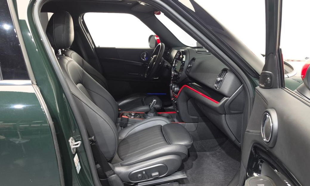 Mini Countryman JCW Launch Pack, 2023