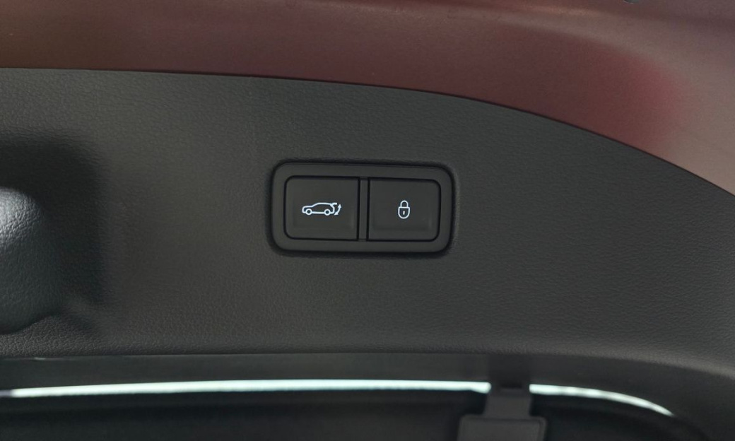 Genesis G70 Gasoline 2.5T 4WD, 2025