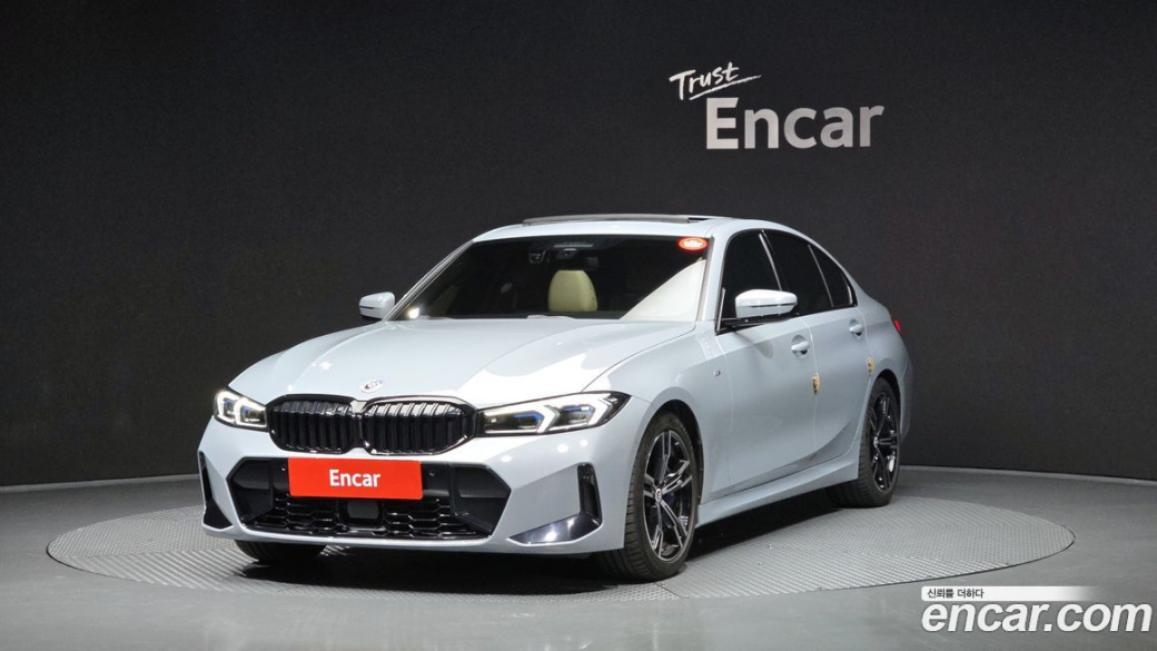 BMW 3-Series 320i M Sport, 2023