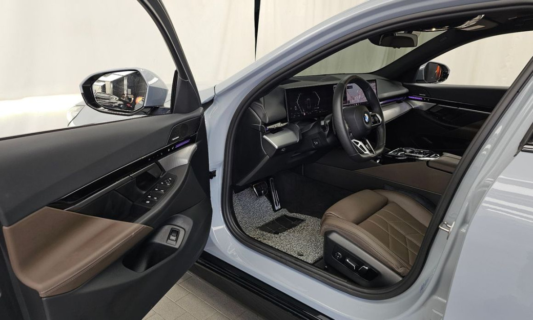 BMW 5-Series 520i M Sport, 2024