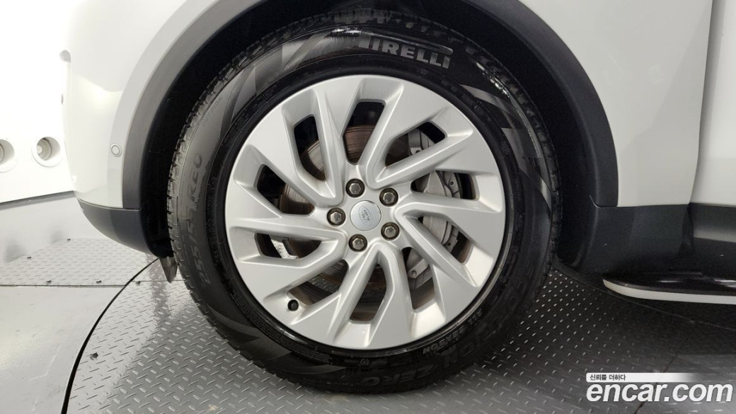 Land Rover Discovery D250 S, 2024