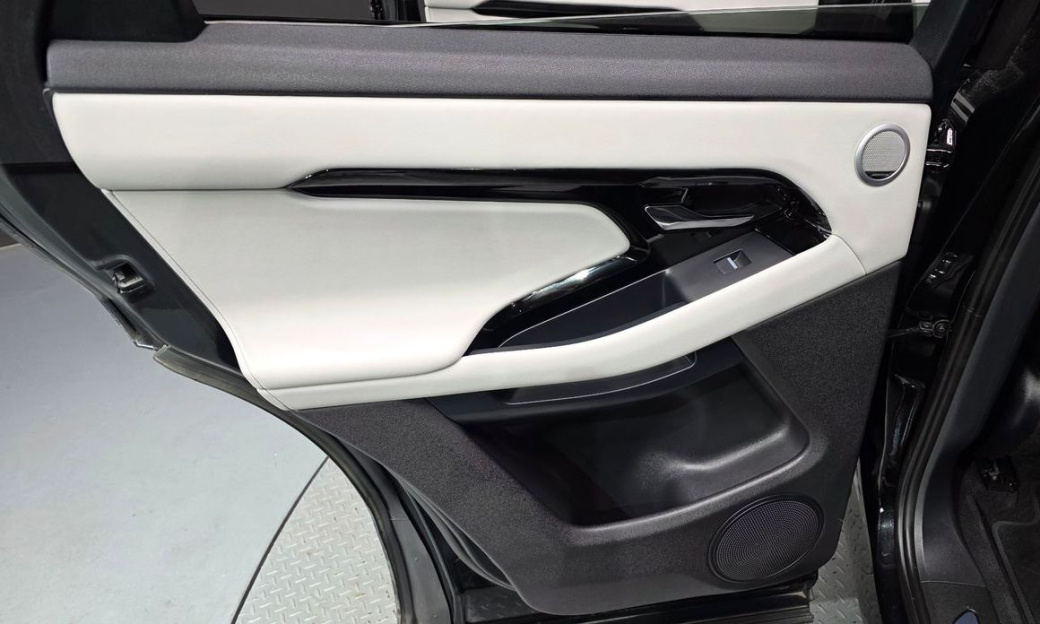 Land Rover Range Rover Evoque P250 Dynamic SE, 2024