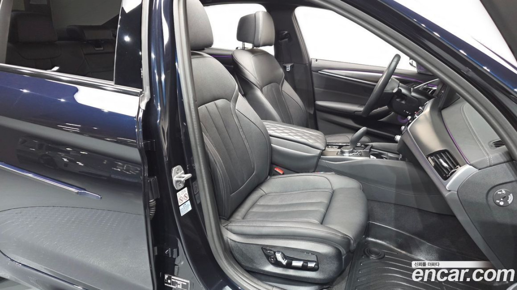 BMW 5-Series 520i M Sport, 2023