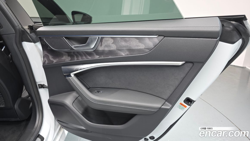Audi A7 55 TFSI Quattro Premium, 2025