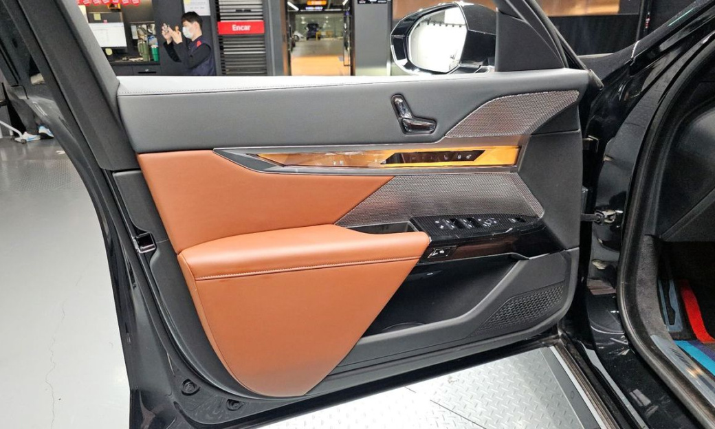 BMW 7-Series 740i sDrive M Sport, 2024