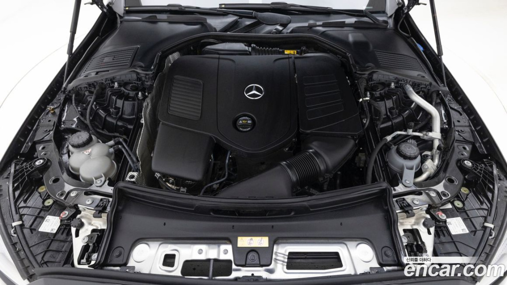 Mercedes-Benz C-Class C300 4MATIC Avantgarde, 2024
