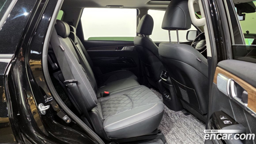 Kia Mohave Diesel 3.0 4WD 5-Seater, 2022