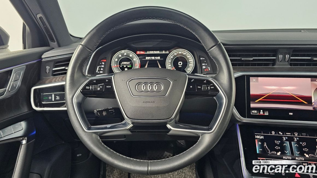Audi A6 45 TFSI Quattro Premium, 2022