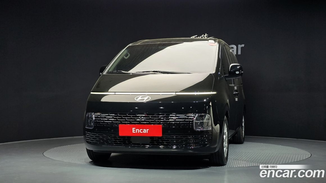 Hyundai Staria Cargo 5-Seater, 2025