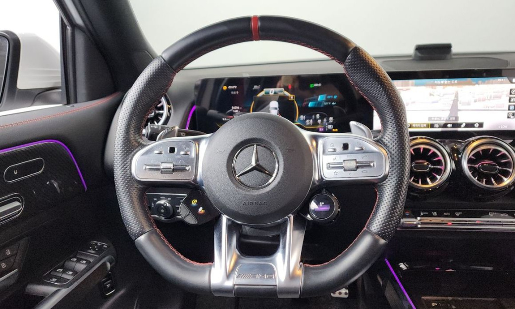 Mercedes-Benz GLB-Class AMG GLB35 4MATIC, 2022