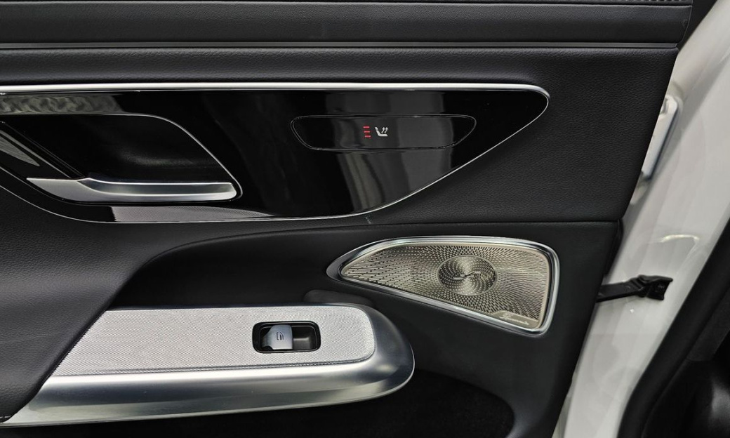 Mercedes-Benz E-Class E300 4MATIC Exclusive, 2024
