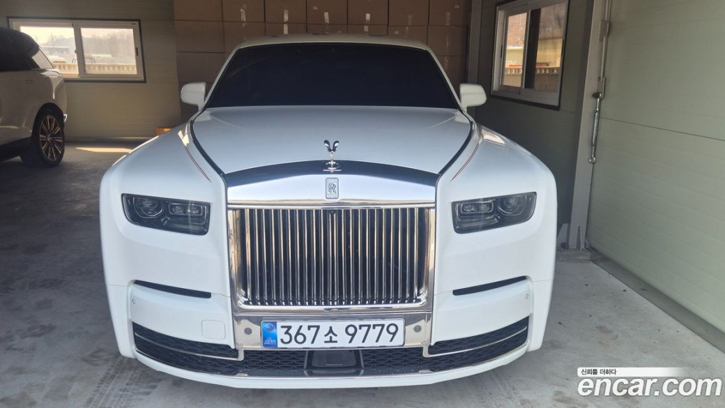 Rolls-Royce Phantom 6.7 V12, 2025