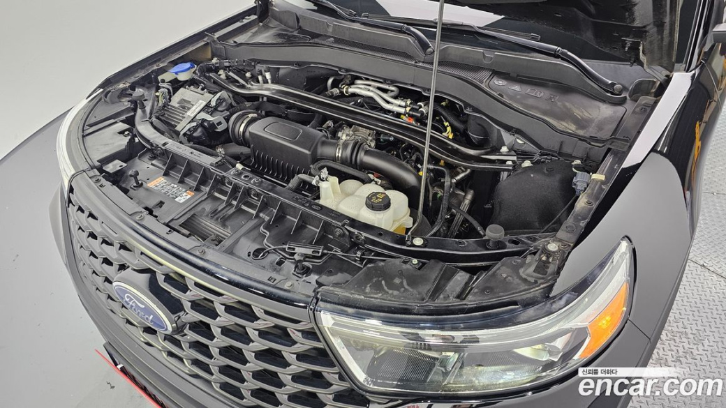 Ford Explorer 3.0 Platinum 4WD, 2022