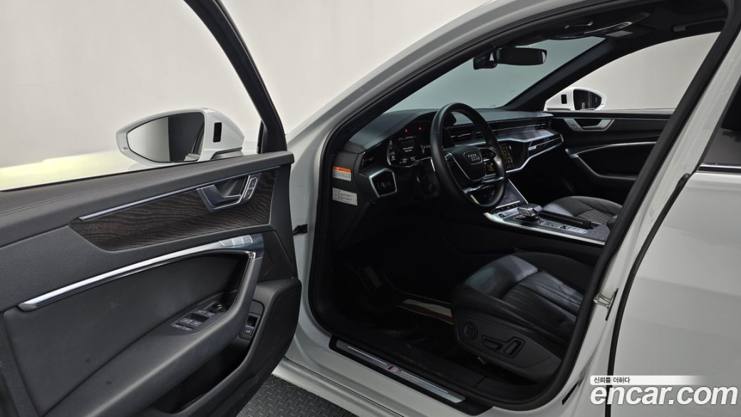 Audi A6 45 TFSI Quattro Premium, 2022