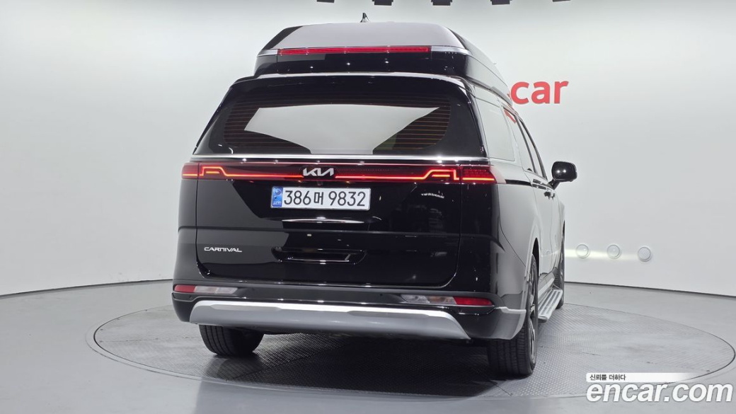 Kia Carnival 7-Seater Hi-Limousine, 2022
