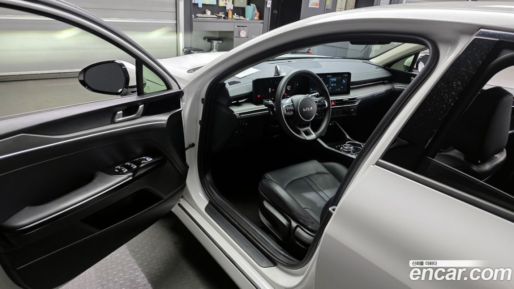 Kia K5 2.0, 2024