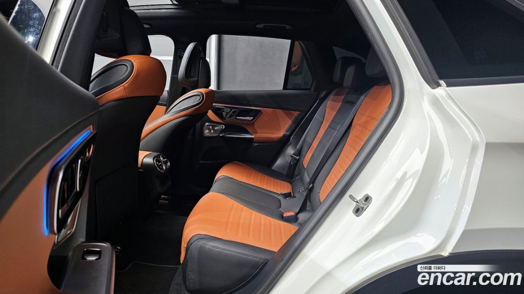 Mercedes-Benz GLC-Class GLC300 4MATIC AMG Line, 2024