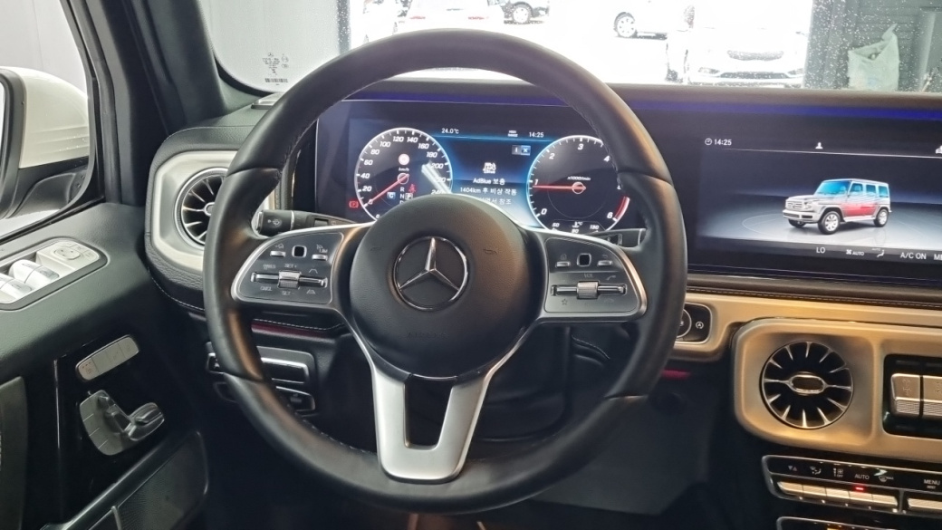 Mercedes-Benz G-Class G400d, 2024