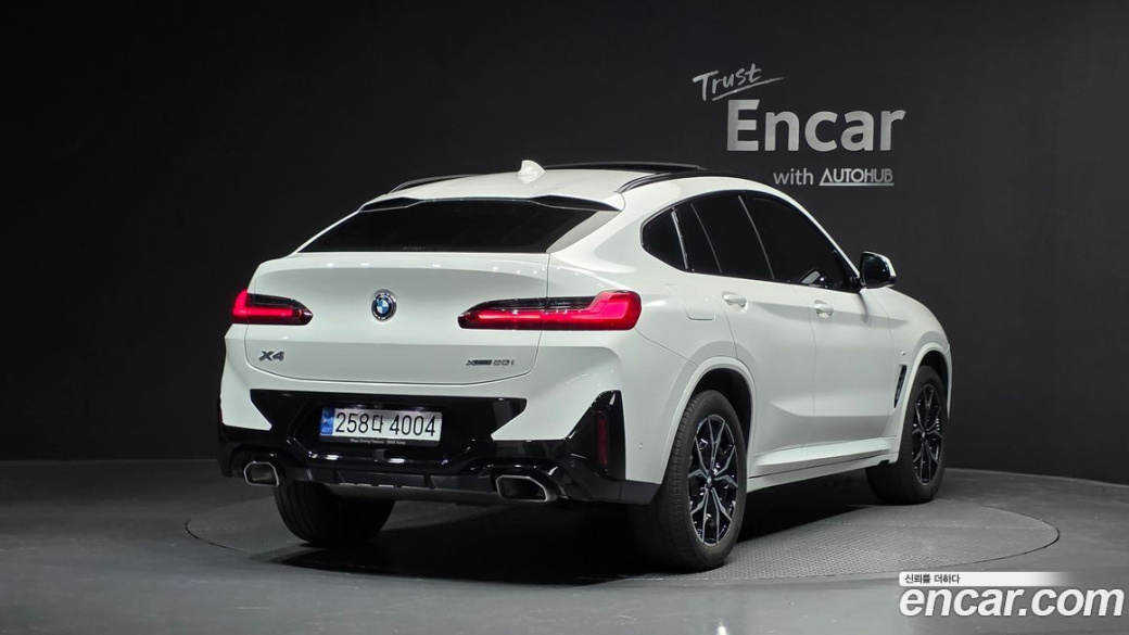 BMW X4 xDrive20i M Sport, 2022