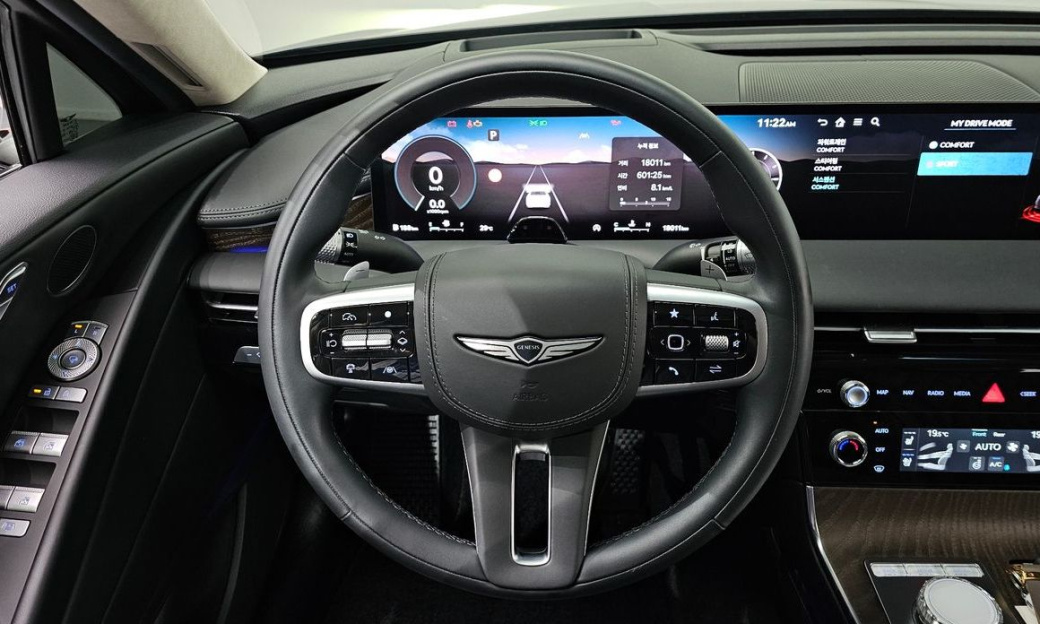 Genesis G80 Gasoline 2.5 Turbo AWD, 2025