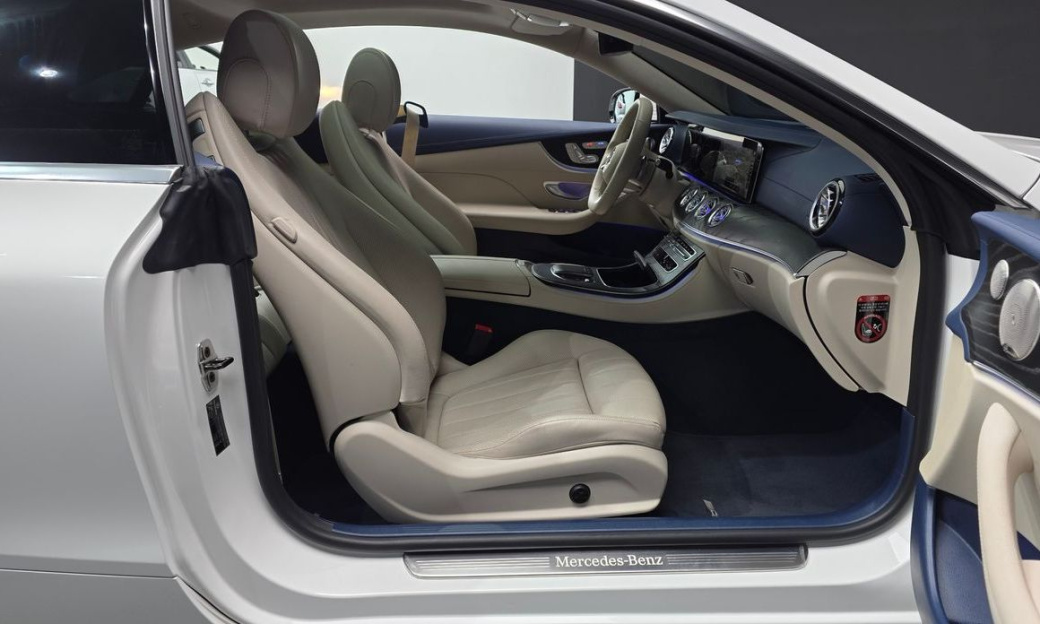 Mercedes-Benz E-Class E300d 4MATIC Coupe, 2022