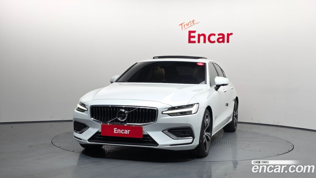 Volvo S60 B5 Inscription, 2022