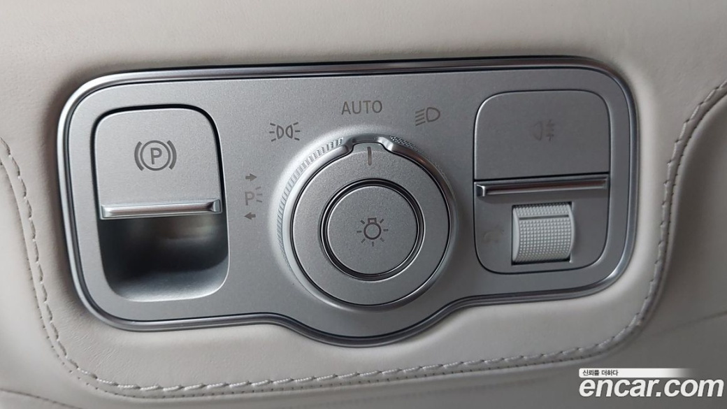 Mercedes-Benz GLS-Class Maybach GLS600 4MATIC, 2023