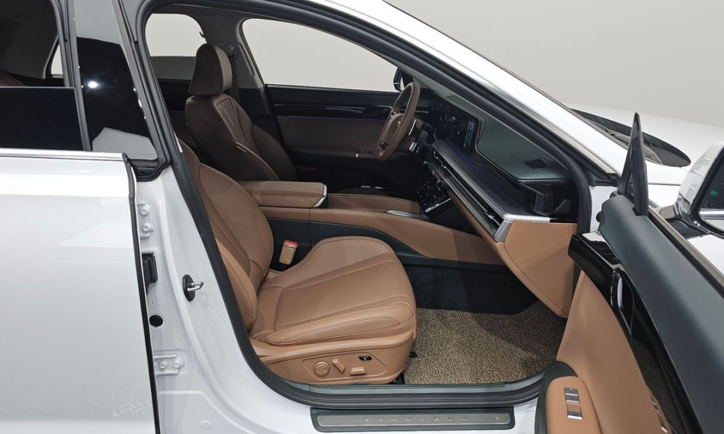 Hyundai Grandeur 2,5 Gasoline 2WD, 2025