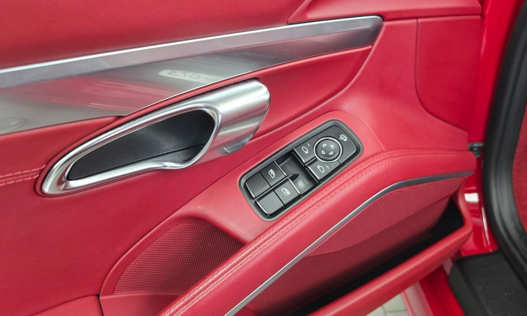 Porsche 718 4.0 GTS, 2024