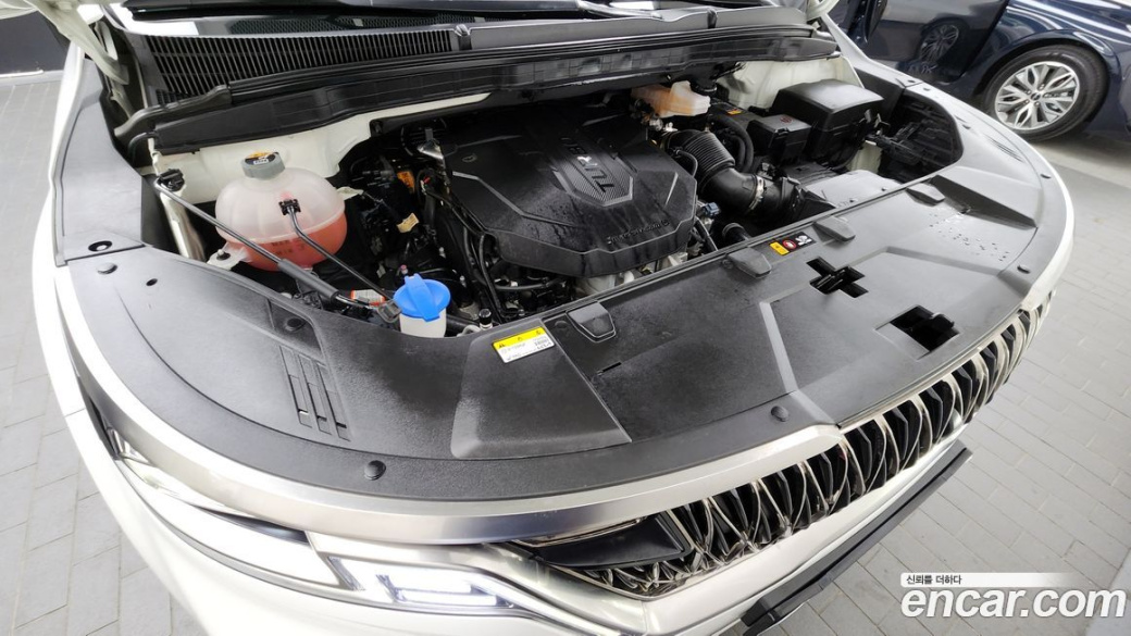 Kia Carnival 7-Seater Signature, 2023
