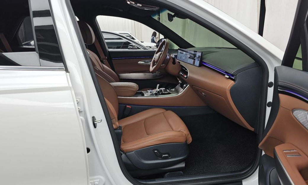 Genesis GV70 2.5T Gasoline 2WD, 2025